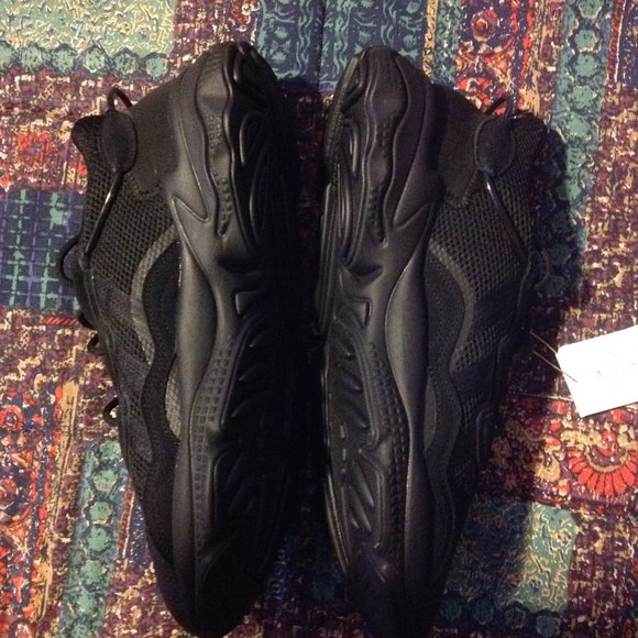 Adidas Men's Ozweego Black Sneakers - 11.5 - New in Box - Picture 7 of 12